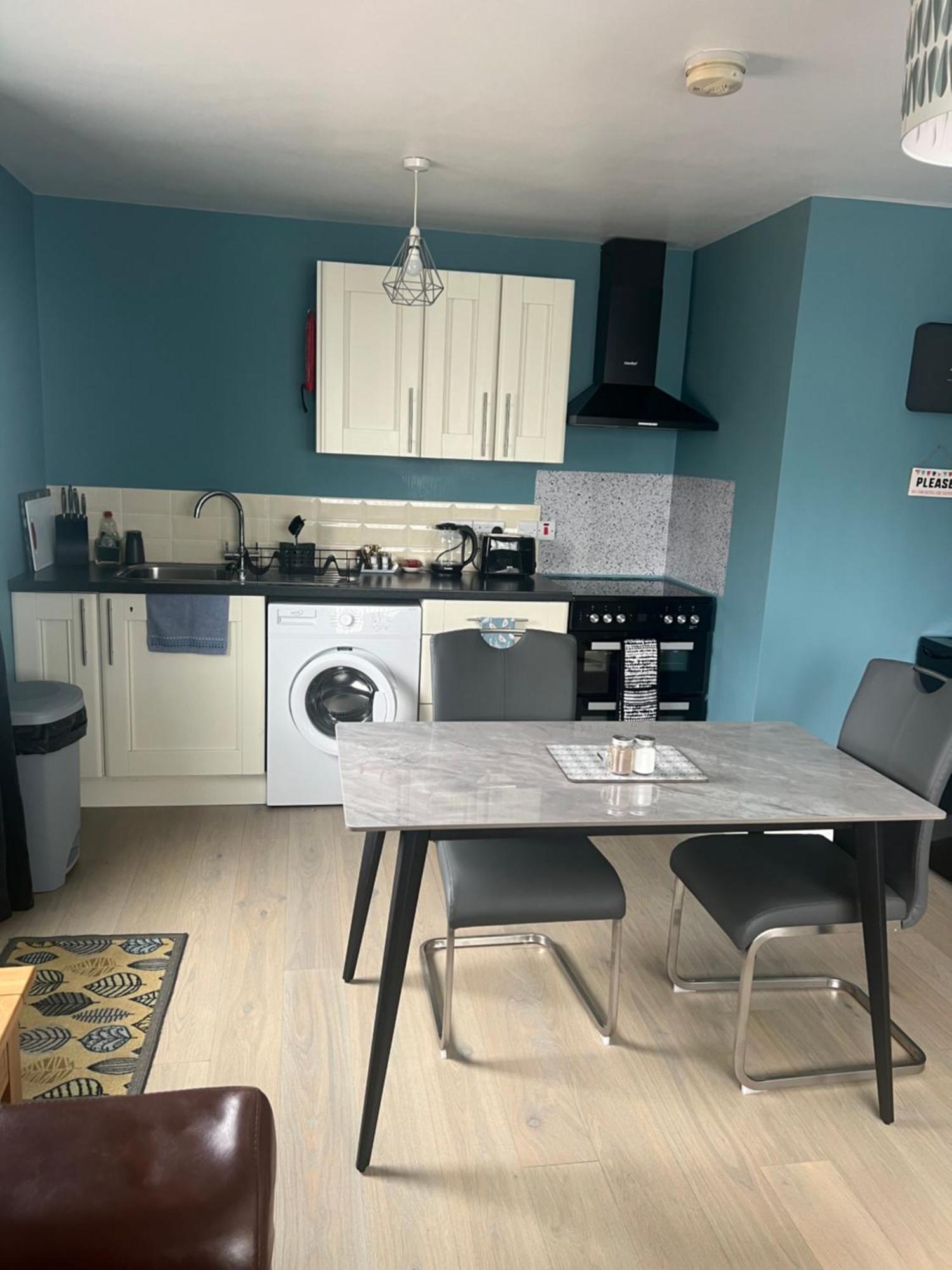 'Kodi'S Place' Well Appointed 1 Bedroom Apartment With Excellent Transport Links And Free Wi-Fi Whiteabbey Εξωτερικό φωτογραφία